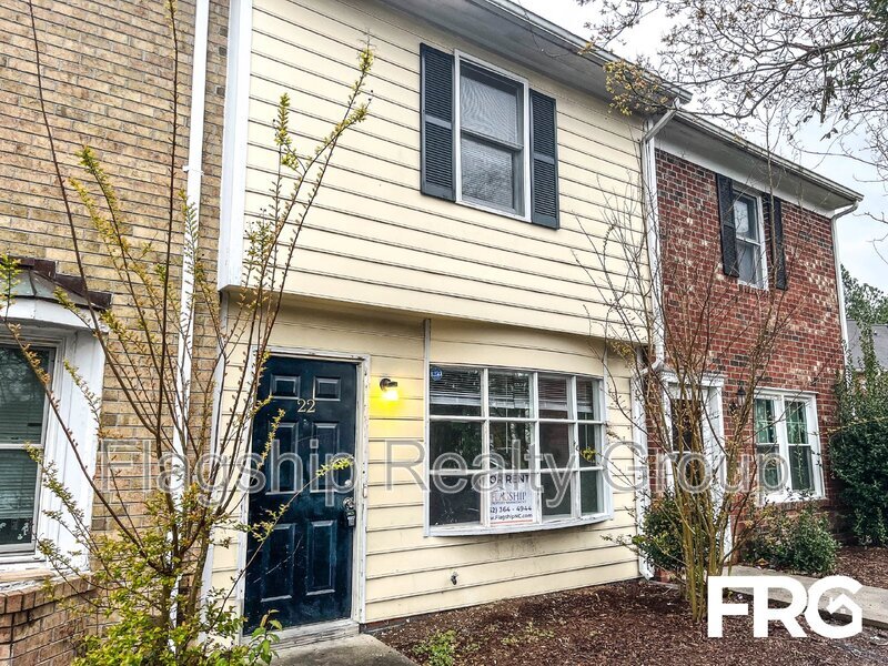 Primary Photo - 104 Chesterfield Ct