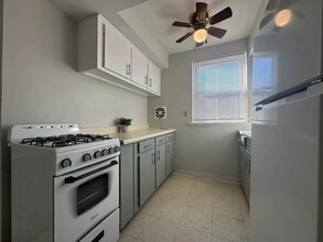 Building Photo - 4525 Lardner St