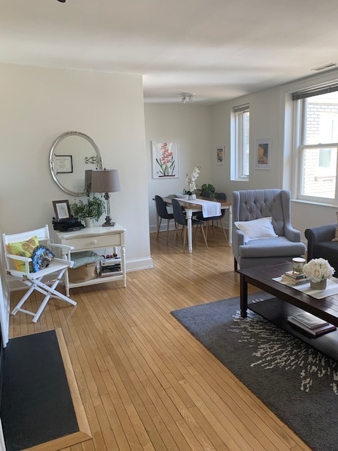 Living/Dining Room - 1916 17th St NW