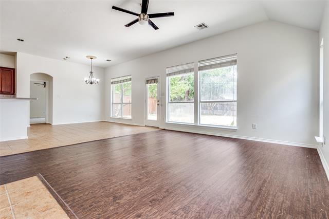 Foto del edificio - 3209 Rainburst Ln