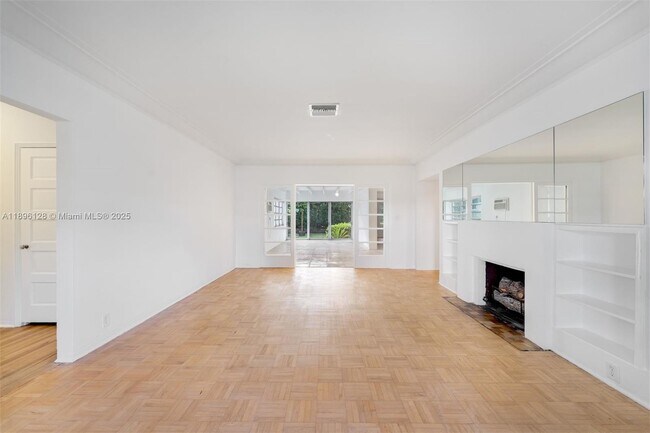 Foto del edificio - 520 W 51st Terrace