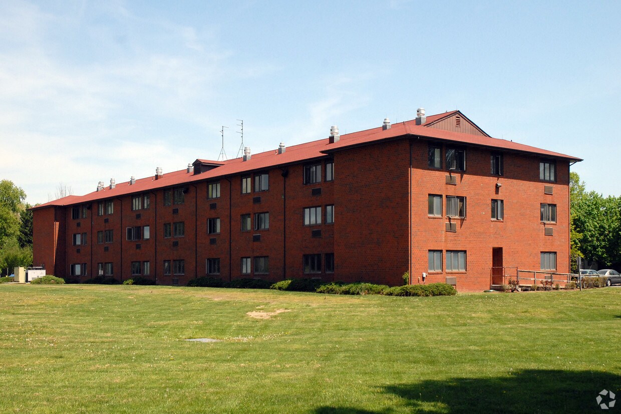 Building Photo - 500 Palmer St
