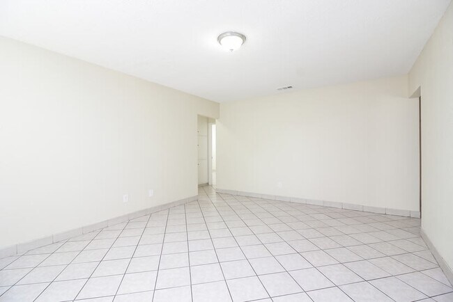 Building Photo - 7836 Cunningham St