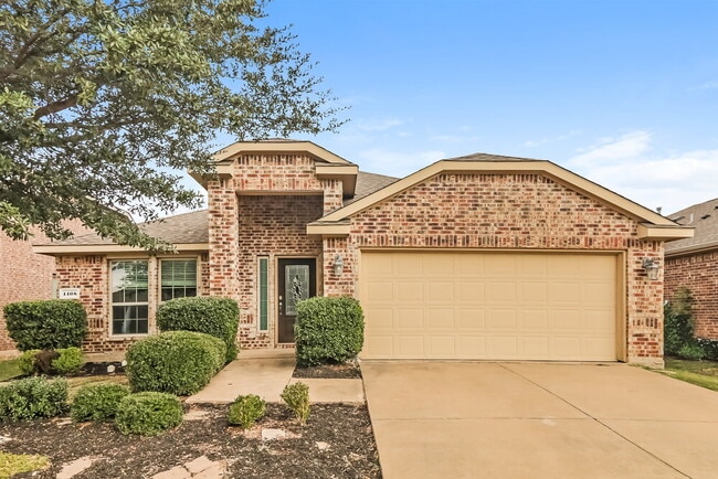 Building Photo - 1108 Lubbock Ln