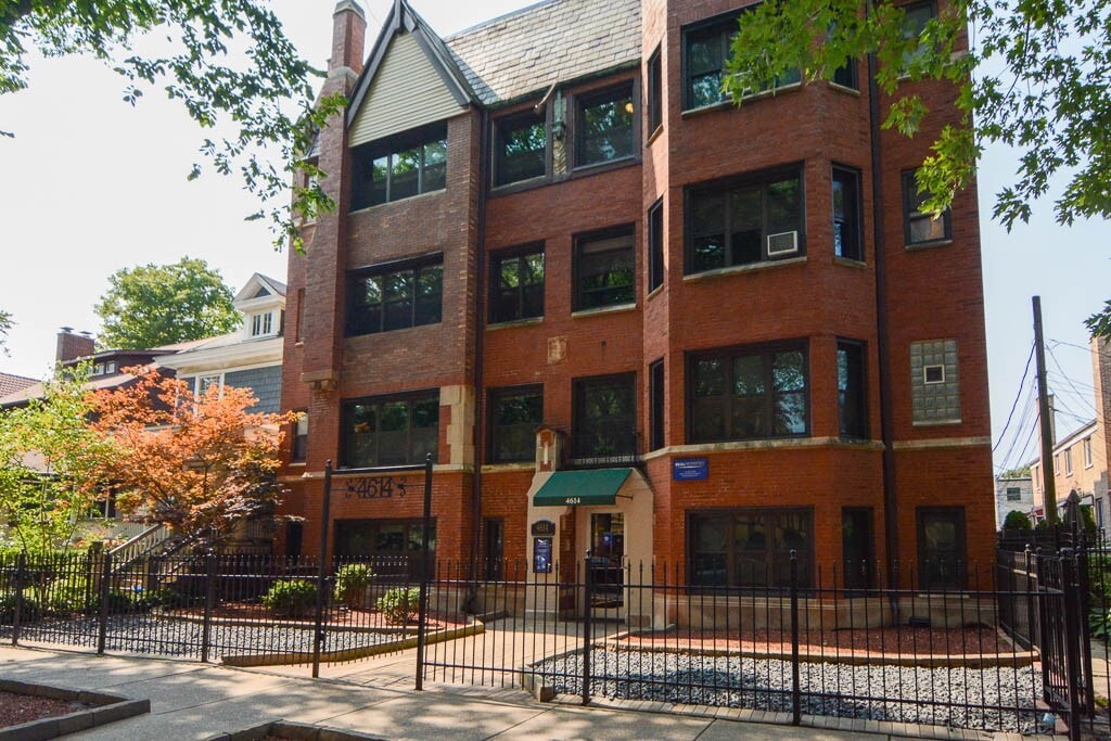 Foto principal - 4619 N Paulina St