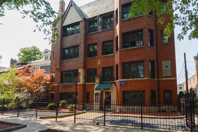 Building Photo - 4619 N Paulina St