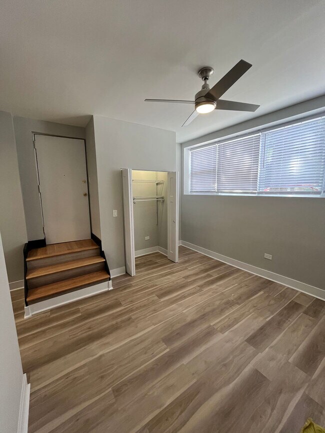 Foto del edificio - 3929 N Southport Ave