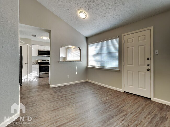 Foto del edificio - 11923 Medicine Bow Cir