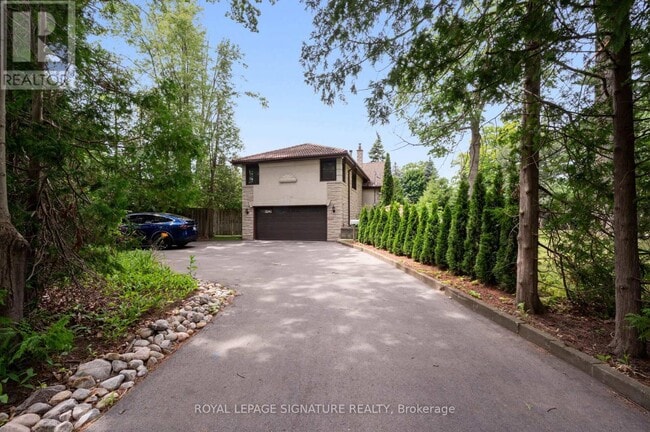 Building Photo - 2234 Gordon Dr
