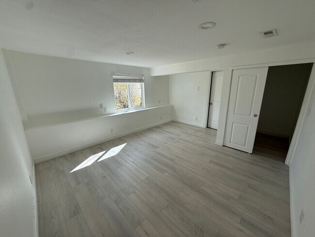 Foto del edificio - 13813 W 64th Pl