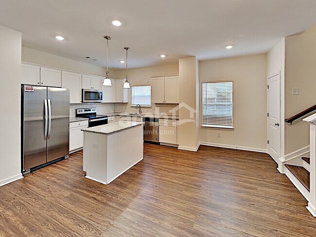 Foto del edificio - 148 Landsdown Xing