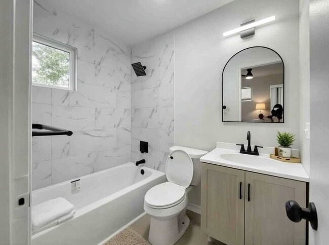 Building Photo - 347 Ware Blvd