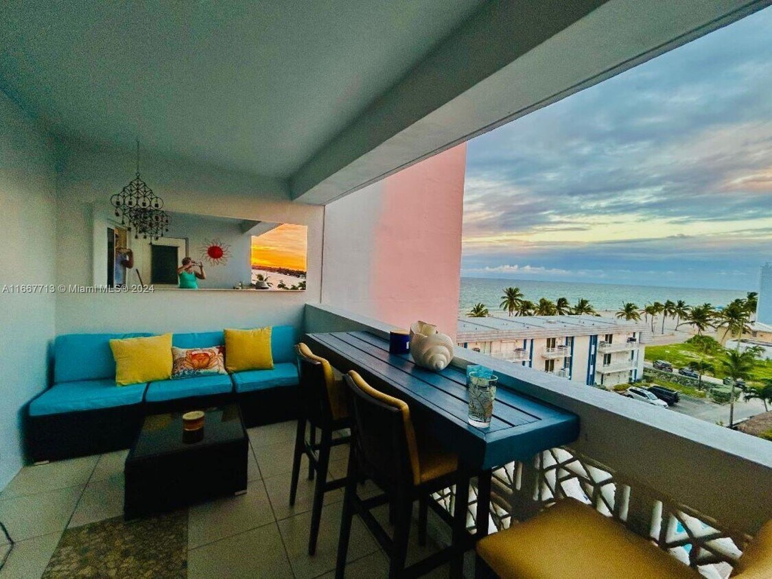 Foto principal - 320 S Surf Rd