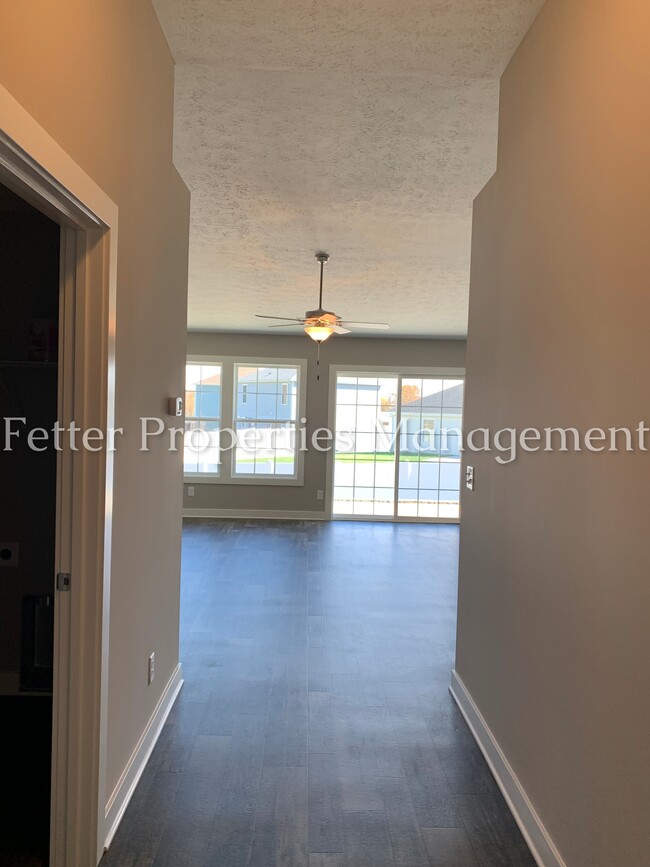 Building Photo - 9809 Massey Dr