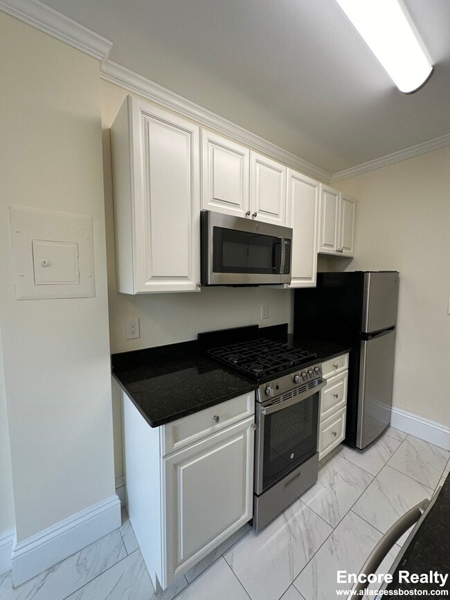 Building Photo - 22 Chauncy St