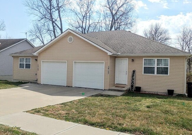 Building Photo - 5606 Valley View Dr