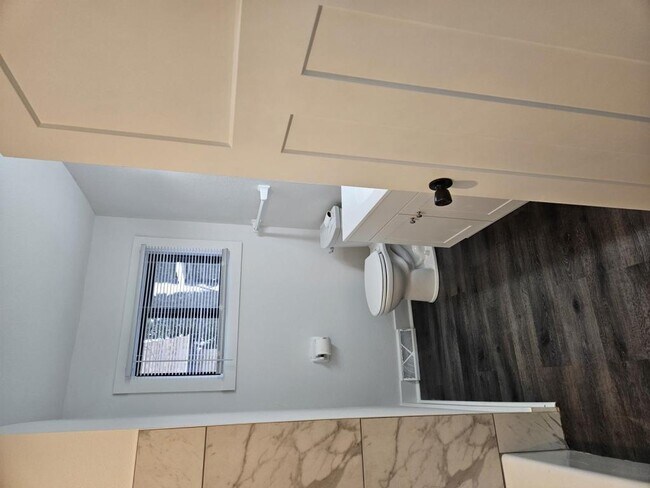 Foto del edificio - 2028 S 81st St