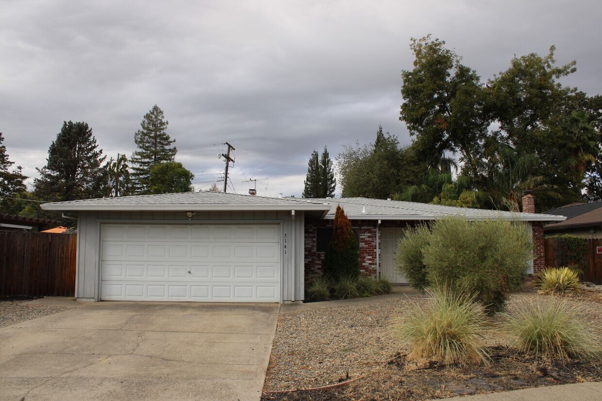 Primary Photo - 3141 Kaiser Way