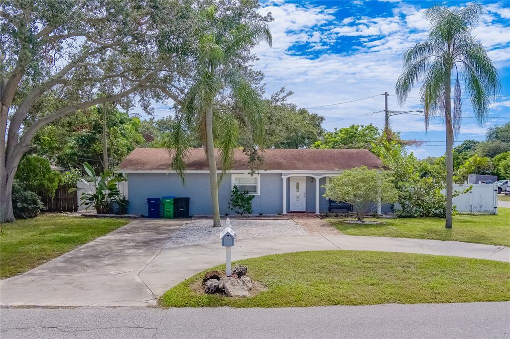 Foto principal - 10842 61st Ave