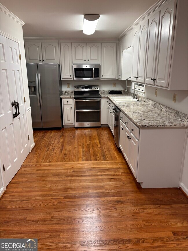 Foto del edificio - 1685 GA-54