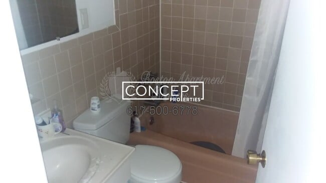 Building Photo - 226 Parker Hill Ave