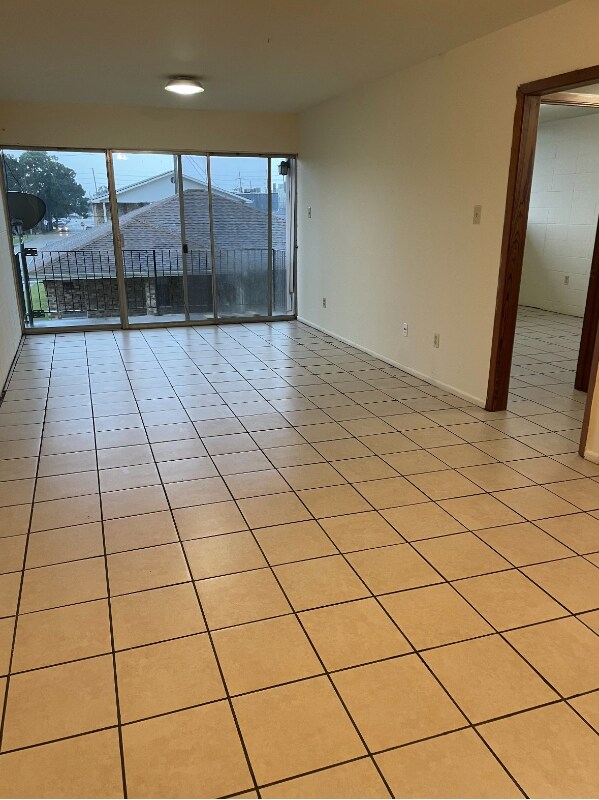 Building Photo - 3200 Belmont Pl