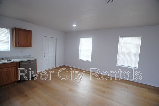 Foto del edificio - 5621 Overlook Dr E