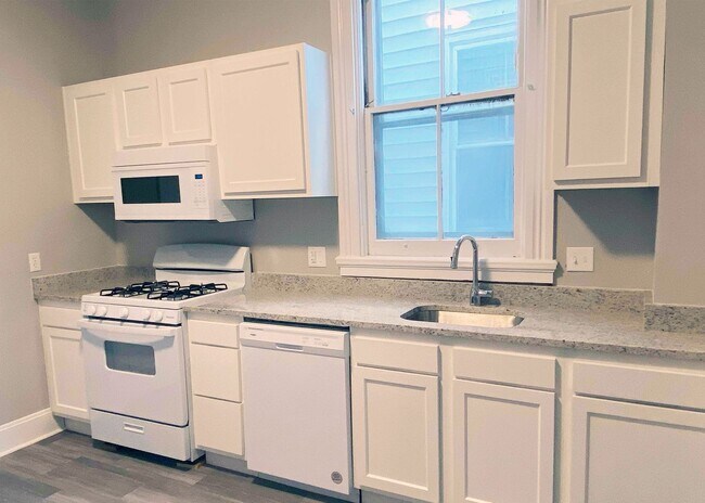 Foto del edificio - 114 W Nixon St