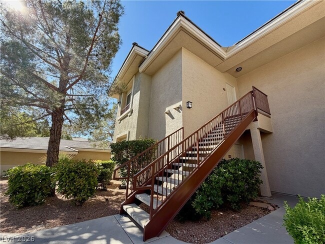 Building Photo - 1001 Domnus Ln