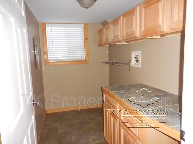 Foto del edificio - 13451 Quaker Hill Cross Rd