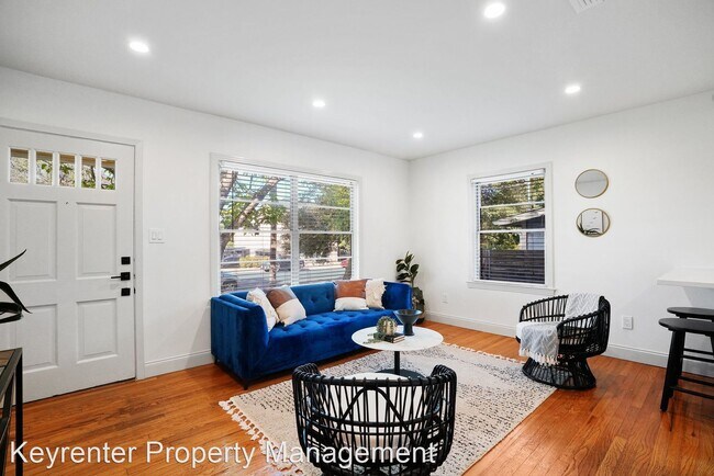 Foto del edificio - 3 br, 1 bath House - 1046 Clayton Ln #A