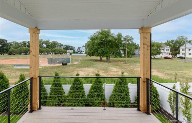 Foto del edificio - 124 Fox St