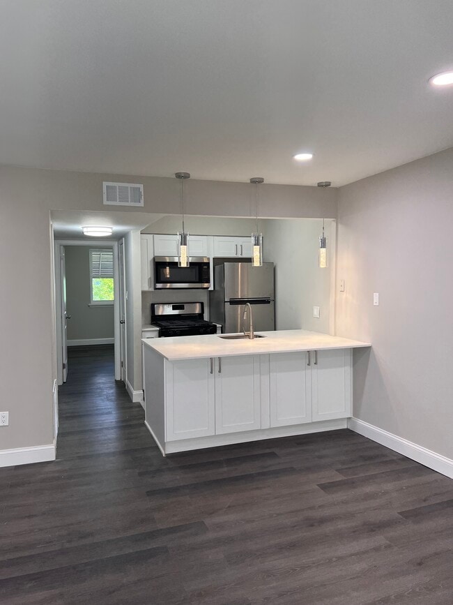 Building Photo - Hillside Terrace Apartments