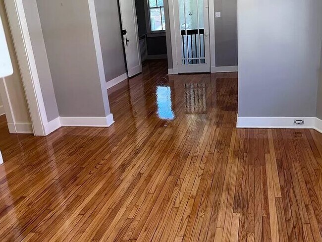 Foto del edificio - Spacious apartment available