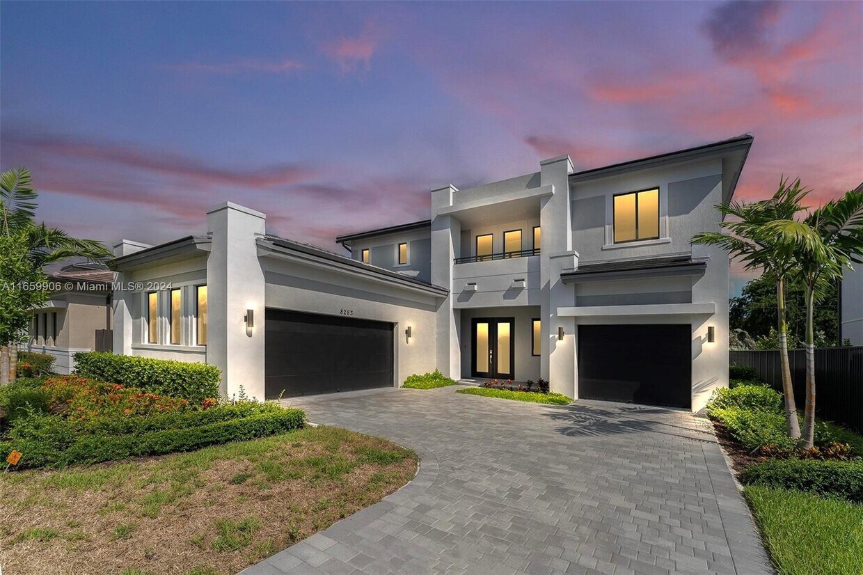 Foto principal - 8283 SW 120th Ter