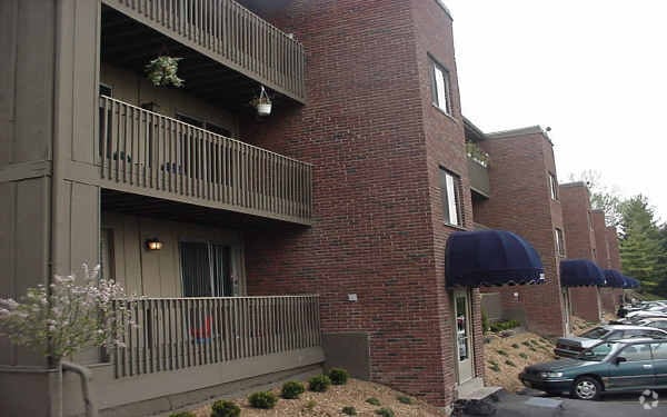Building Photo - Skyline Ridge Apartments