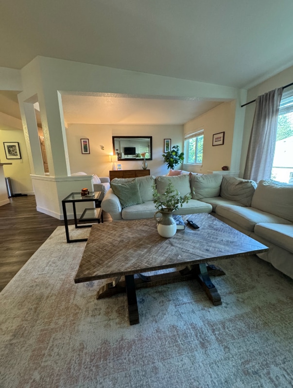 Foto del edificio - 5064 Foothills Dr