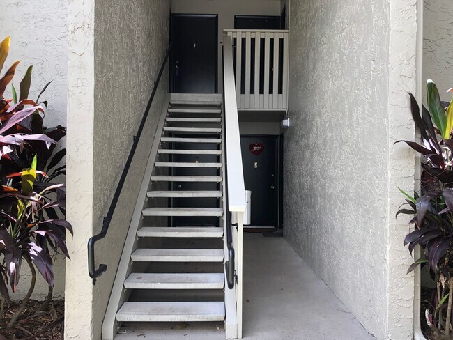 Foto del edificio - 1BR/ 1BA Condo In Springwood   ** Water In...