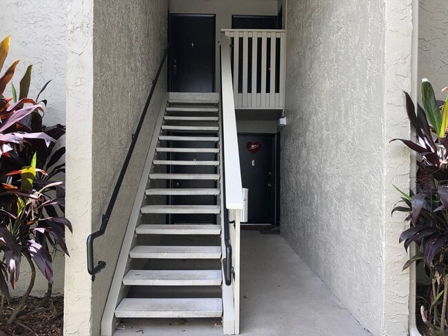 Building Photo - 1BR/ 1BA Condo In Springwood   ** Water In...
