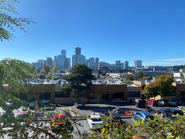 Foto del edificio - 701 122nd Ave NE