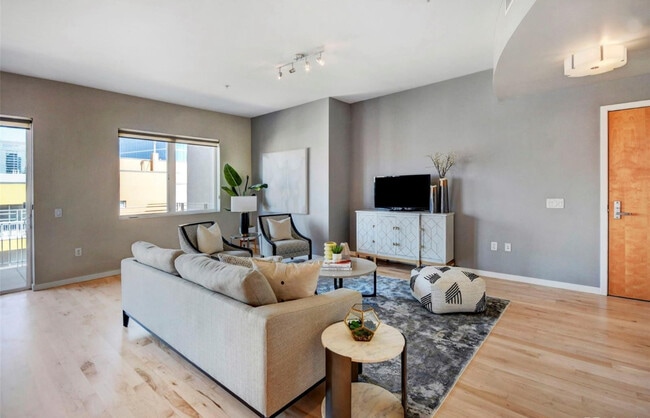 Foto del edificio - 1438 Little Raven St