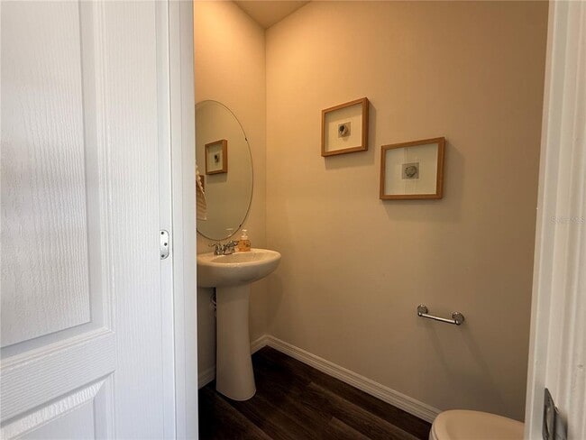 Foto del edificio - 1382 Tallowwood Ln