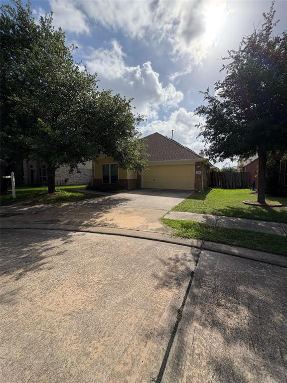 Building Photo - 7806 Crystal Moon Dr
