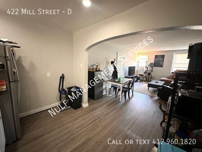 Foto del edificio - 422 Mill St