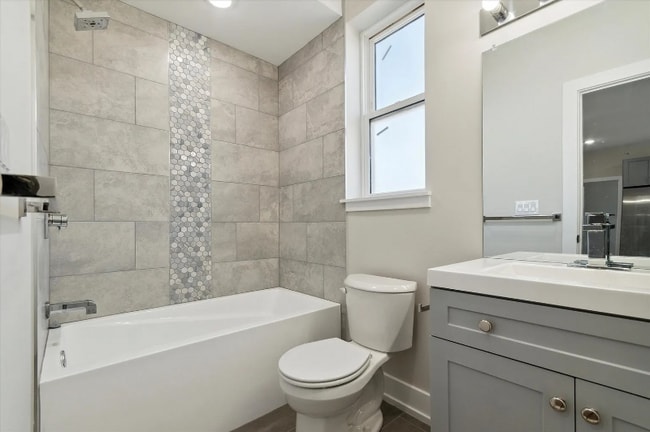 Photo - 723 N 35th St Apartment