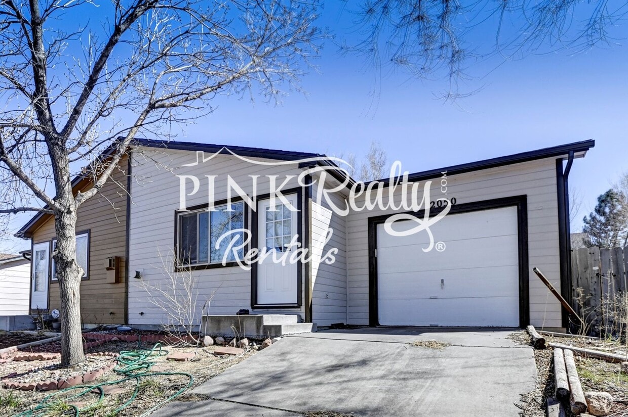 Primary Photo - 2050 Copper Creek Dr