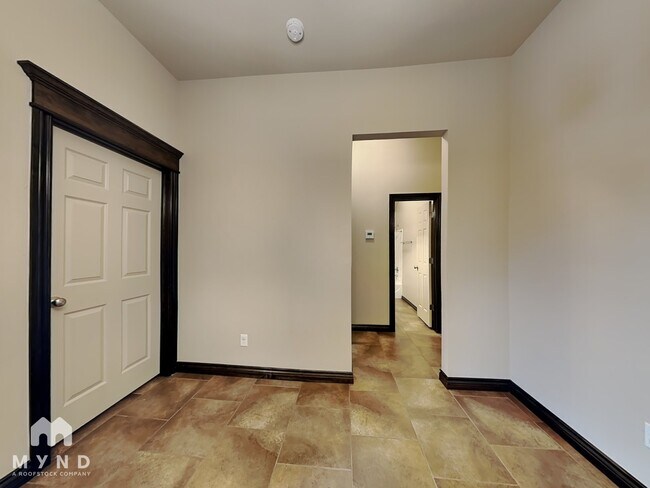 Foto del edificio - 18108 Manera Wy