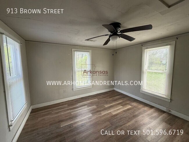 Foto del edificio - 913 S Brown St