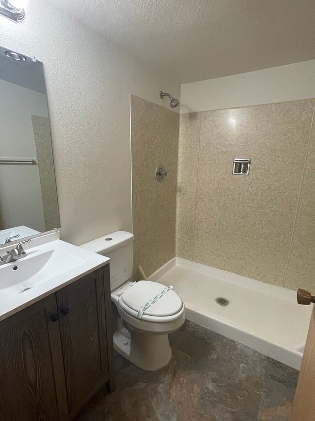 Foto del edificio - Great 3 Bedroom 1.75 Bathroom Condo! Washe...