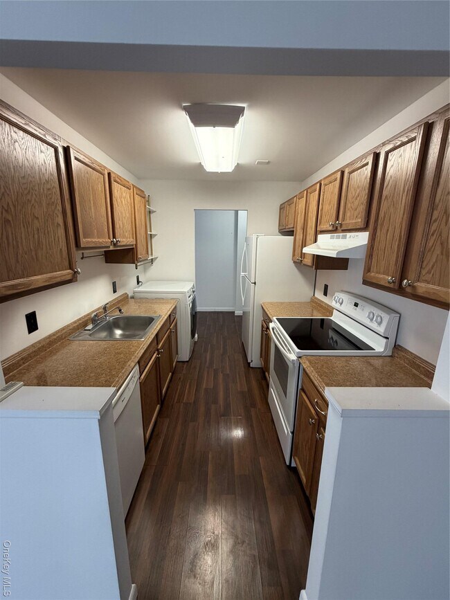 Foto del edificio - 17 Village Park Dr